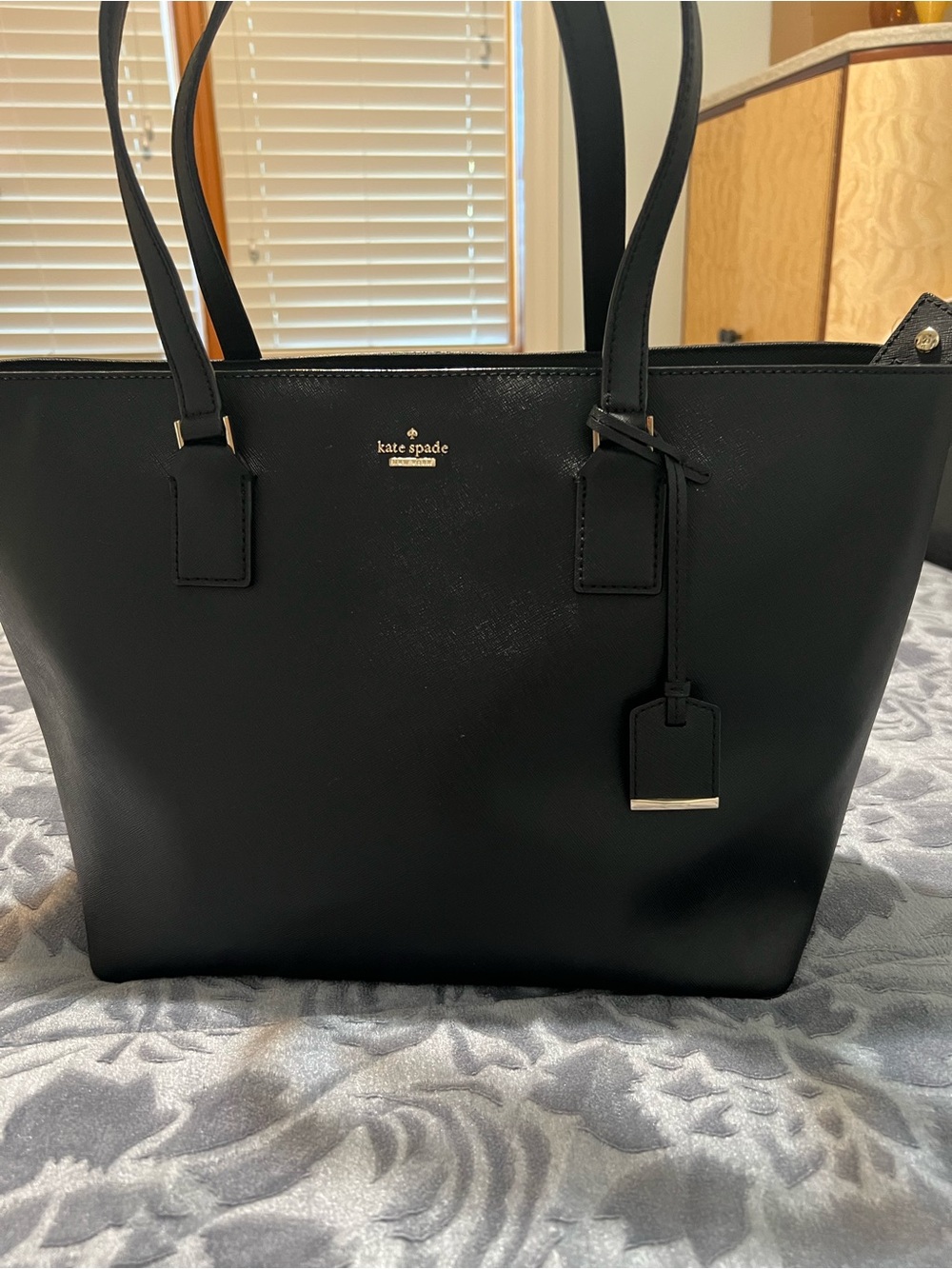 Kate spade black tote saffiano leather zip top large shoulder purse - Picture 13 of 16